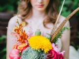 23-textural-wedding-bouquets-with-feathers-2