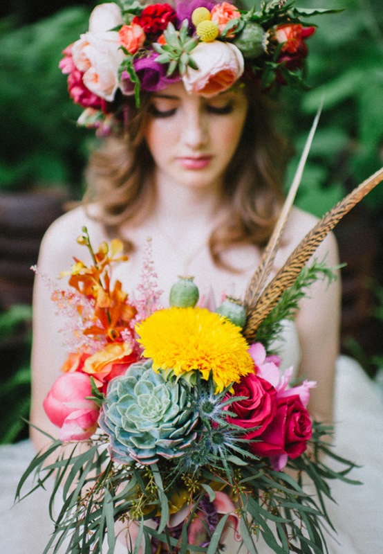 Textural wedding bouquets with feathers  2