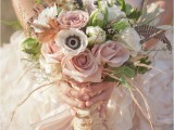 23-textural-wedding-bouquets-with-feathers-20