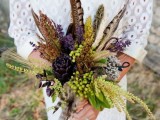 23-textural-wedding-bouquets-with-feathers-22