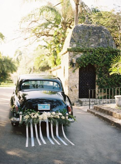 Picture Of Chic Retro Styled Car Ideas For Your Wedding 19
