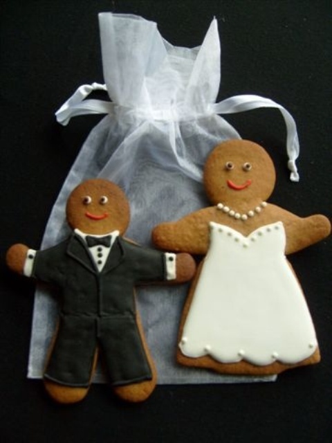 funny couple's gingerbread cookies in a sheer favor bag are cute and lovely wedding favors to make