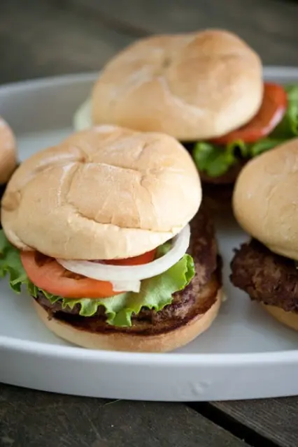 simple sliders are very crowd-pleasing food, offer various types and tastes to make everyone happy