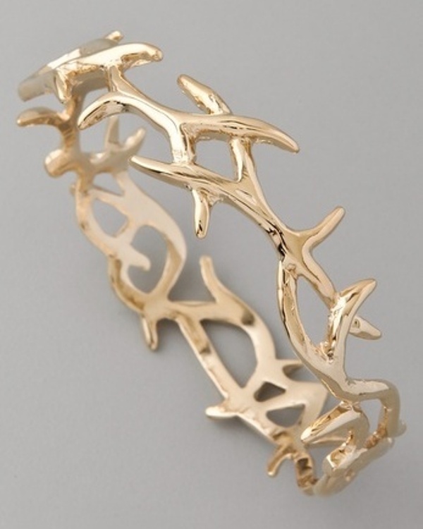 A gold antler ring is a cool wedding and not only wedding accessory, will fit a woodland wedding easily