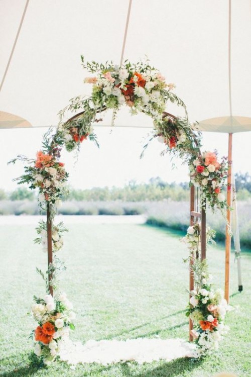 a minimalist fall wedding arch