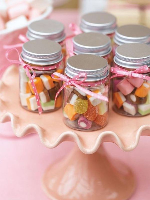 Jelly candies of various kinds in jars is a timeless edible favor idea for weddings and rehearsal dinners