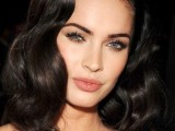 vintage waves on long dark hair look very chic and elegant and match many outfits