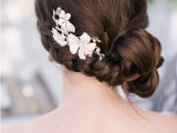 25-trendy-and-impossibly-beautiful-bridal-accessorized-hairstyles-23