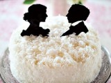 a textural white wedding cake with black head silhouettes is a classic idea for a wedding, it’s cool for vintage weddings