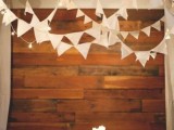 27-sweet-ways-to-decorate-your-wedding-with-pennants-5