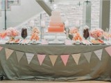 27-sweet-ways-to-decorate-your-wedding-with-pennants-9