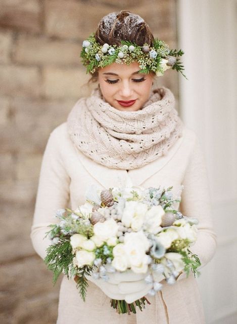 a crochet scarf, a neutral and pale winter wedding bouquet with berries and a matching floral crown
