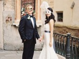 take pics or wedding portraits in gorgeous Venetian masks to make your wedding pics ultimate