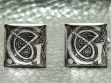 beautifully designed cuff links are great for groomsmen gifts, this is a timeless idea to rock
