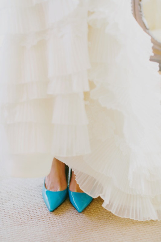 Turquoise wedding shoes can be your 'something blue' touch to the look, they will add color and interest