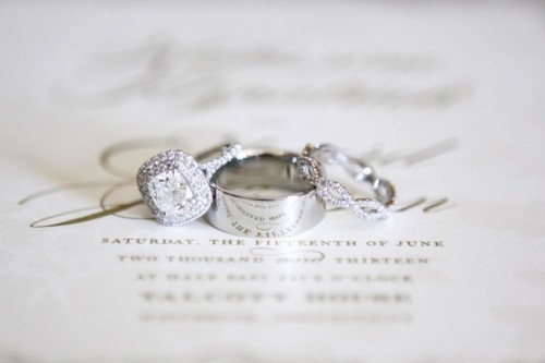 beautiful vintage white gold wedding bands with diamonds are a great idea for a classic or a traditional wedding