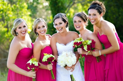 Fabulous And Vibrant Fuchsia Wedding Ideas
