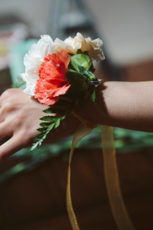 Lovely Corsages For Your Bridesmaids