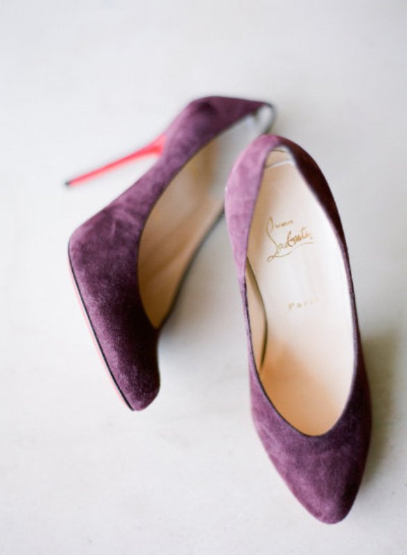 Purple suede wedding shoes will add a touch of color and boldness to your bridal look