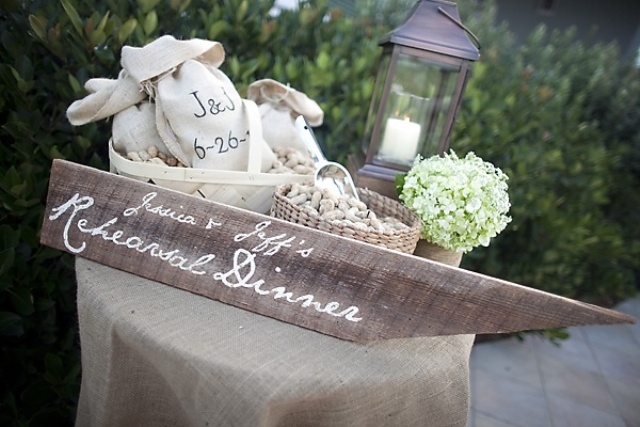 Style your rehearsal dinner with wood, candle lanterns and hydrangeas