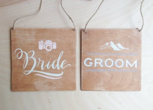 add mountain theme to your wedding signage, too, to embrace the location and highlight the theme