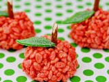 crispy rice shaped as pumpkins with candy leaves is amazing for a fall wedding, everyone will enjoy these little cuties – they look and taste great