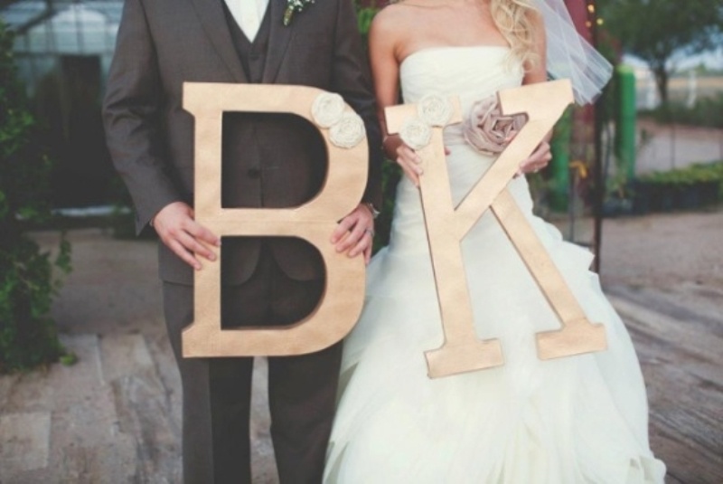Unique Ways To Use Your Initials On A Wedding Day