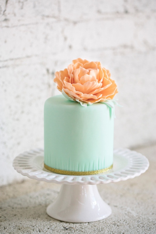 Small Wedding Cakes for Intimate Ceremonies