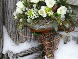 a vine and branch bouquet wrap is a gorgeous rustic idea for fall and winter