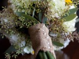 a burlap bouquet wrap with pearly pins is a truly rustic idea for your bouquet