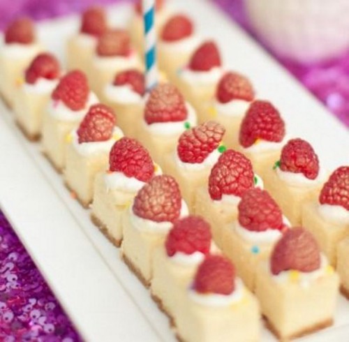 mini cakies with icing and gilded strawberries are adorable and delicious, rock them anytime