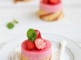 gorgeous mousse mini cakies topped with mint and fresh strawberries look and taste delicious