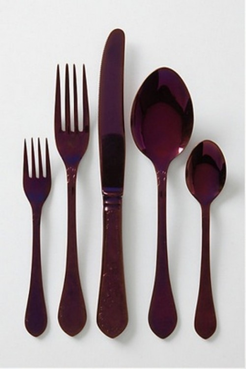 purple cutlery will add special chic to the tablescape