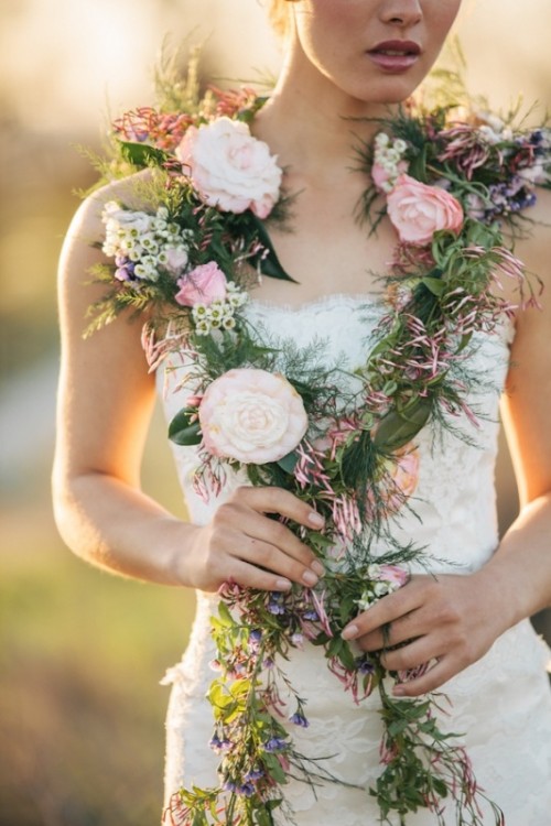 Pretty Floral Garlands And Wreaths Wedding Decor Ideas