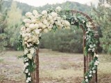 43 Pretty Floral Garlands And Wreaths Wedding Decor Ideas
