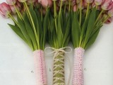 Delightful DIY Bridesmaid’s Bouquet Wraps With Ribbon