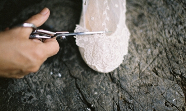 Dreamy DIY Lace Ballet Flats For Brides 8