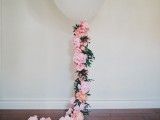 Romantic DIY Balloon With Silk Flowers For Weddings4