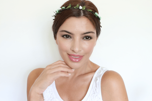 Simple And Chic DIY Wedding Makeup 11
