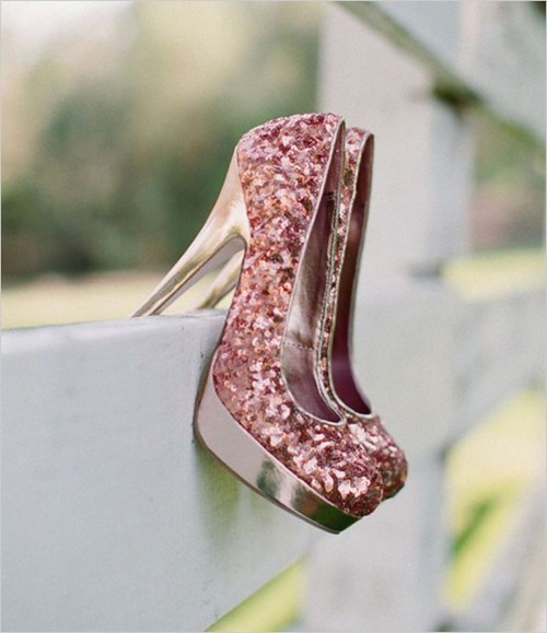 pink sequin platform heels for those who want to add a touch of color and look a bit taller on the wedding day
