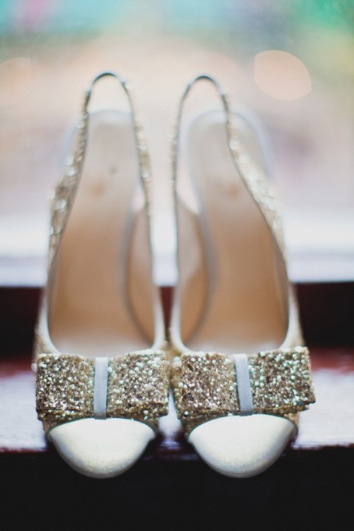 gold sequin slingbacks with oversized bows on tops are amazing for shiny and glam weddings, especially with lots of gold ones