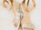 gold glitter flat ankle strap shoes are a chic and shiny touch to the outfit, they bring color and a shiny touch at the same time without sacrificing the comfort