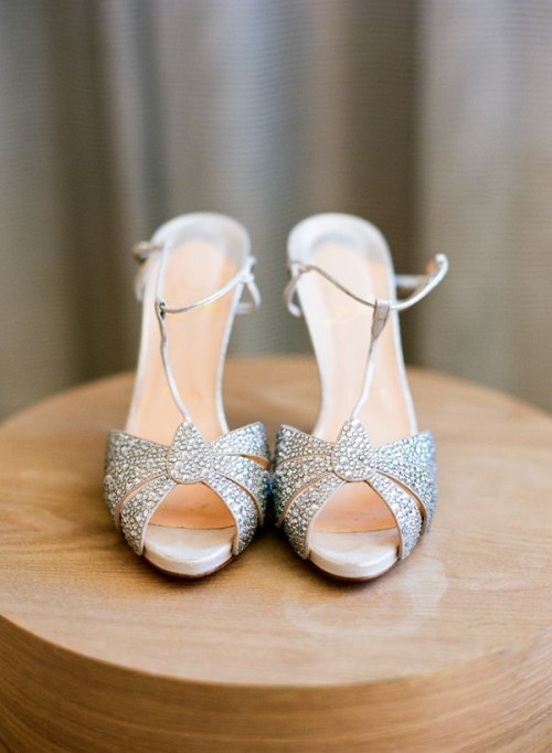 vintage silver embellished T-strap wedding shoes are a perfect solution for a vintage and refined bride or a bride who wants to add a retro touch to the look