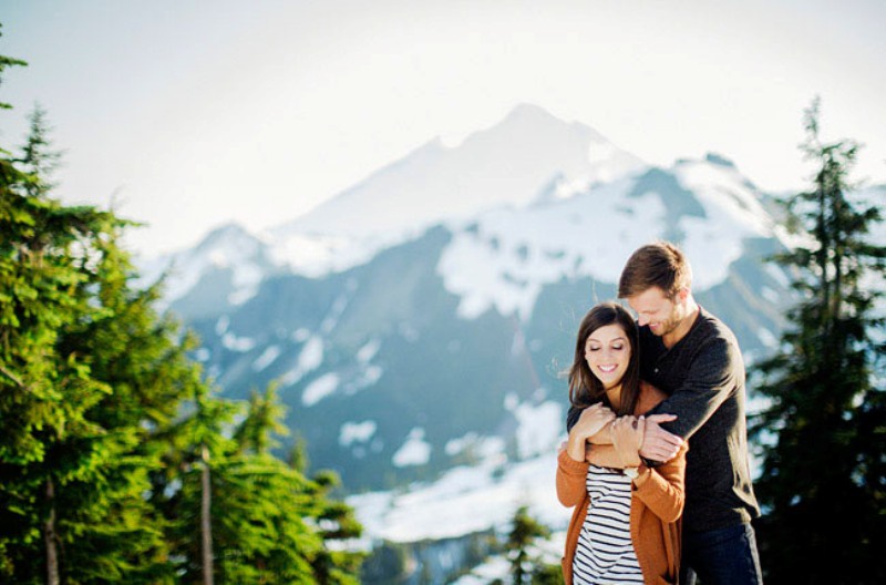 Adventurous and extremely beautiful engagement shoot in the mountains  14