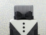a gorgeous square wedding cake design