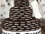an Oreo stack topped with a wooden plane is a lovely example of a groom’s cake – perfect for his party and very crowd-pleasing