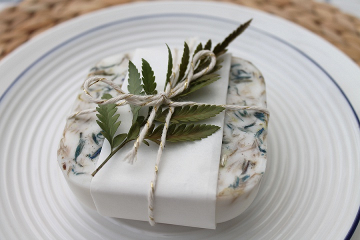 Picture Of all natural diy herb favors as wedding favors  1