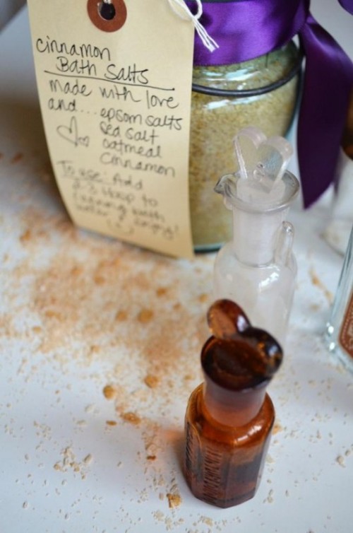 Amazing DIY Cinnamon Bath Salts For Bridesmaids