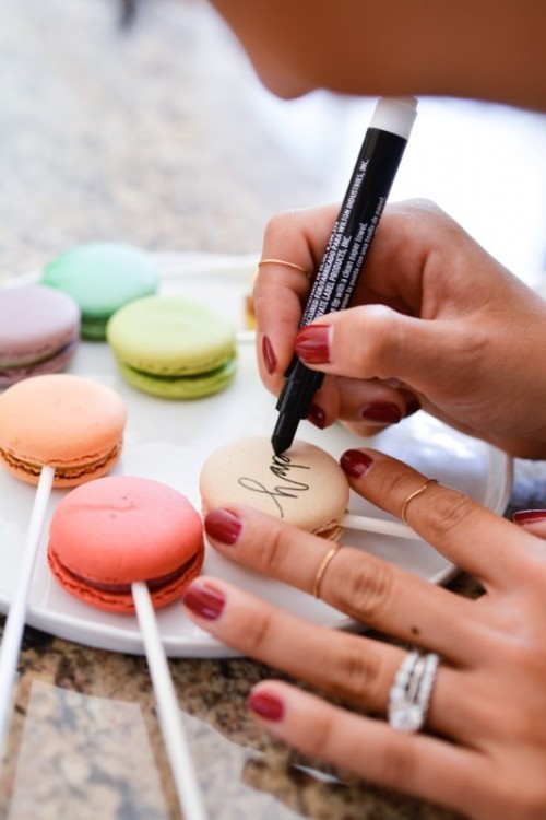 Amazing Diy Macarons Cake Topper With Edible Ink