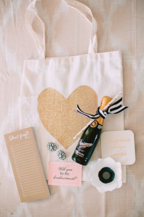 Amazing Diy Tote Bag Filled With Goodies For Your Bridesmaids